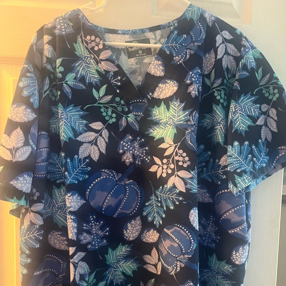 Blue Fall Floral Print Scrub Top